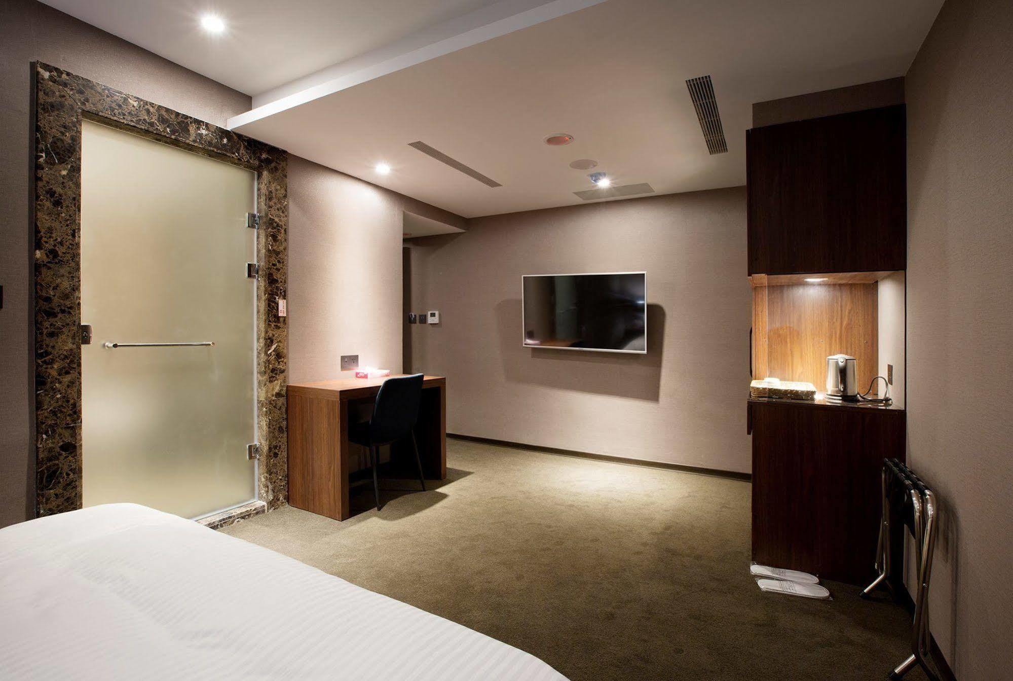 Noble Hotel Taipeh Exterior foto