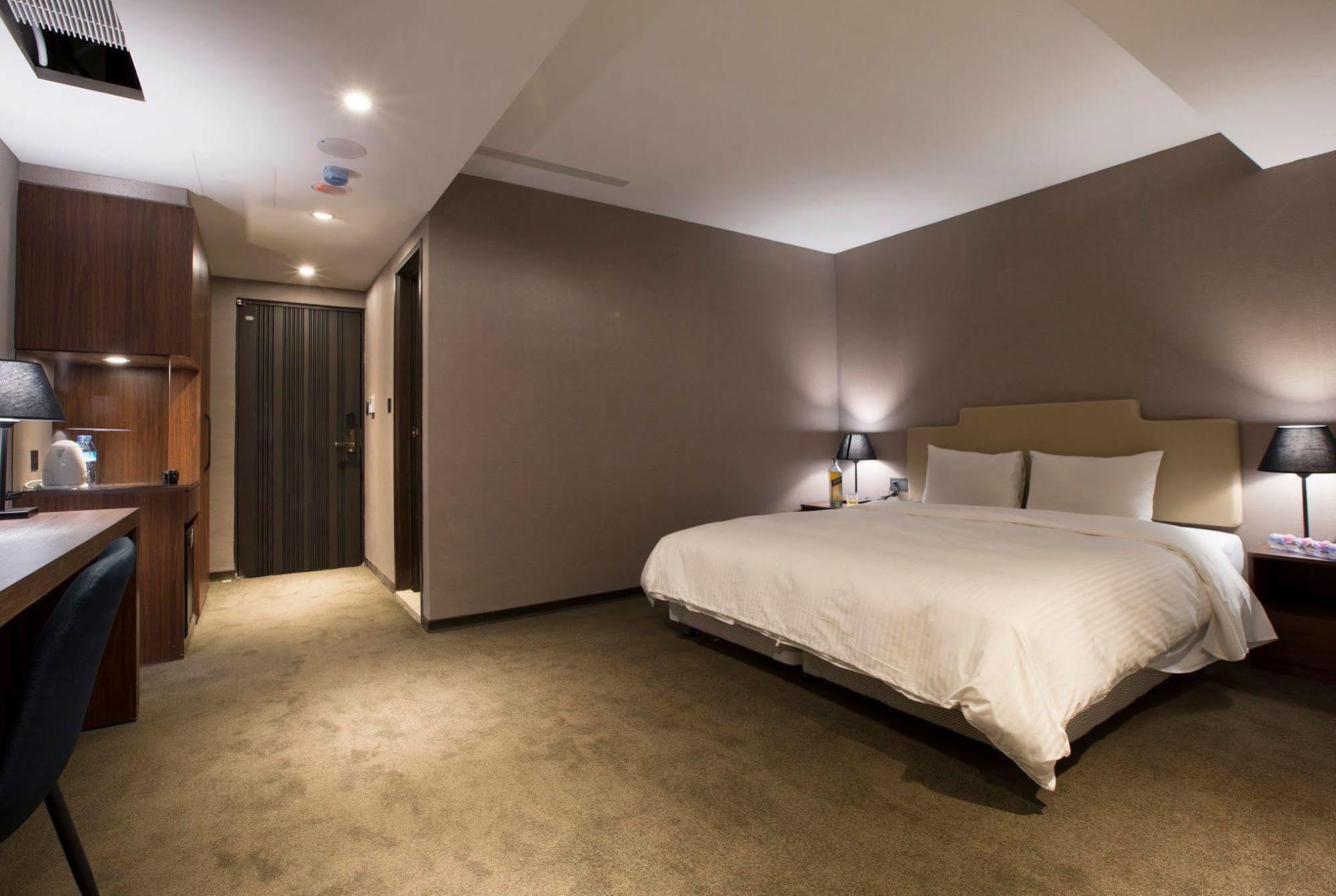 Noble Hotel Taipeh Exterior foto